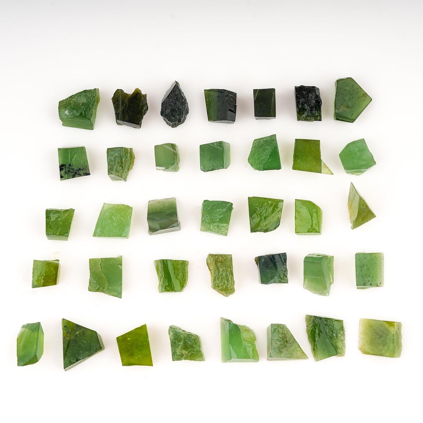 ColouredRocks 100 carats Serpentine Crystals, Raw Stones, Rough Gemstones, Jewelry Making Supply, Cabbing, Polishing, Cutting, DIY, Crafts (35+pcs) (6-10mm)