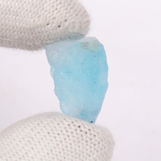 GEMHUB Loose Gemstones For Jewelry Makings Quality Sky Blue Aquamarine 14.00 Carat Natural Raw Rough Gemstone Necklace For Women