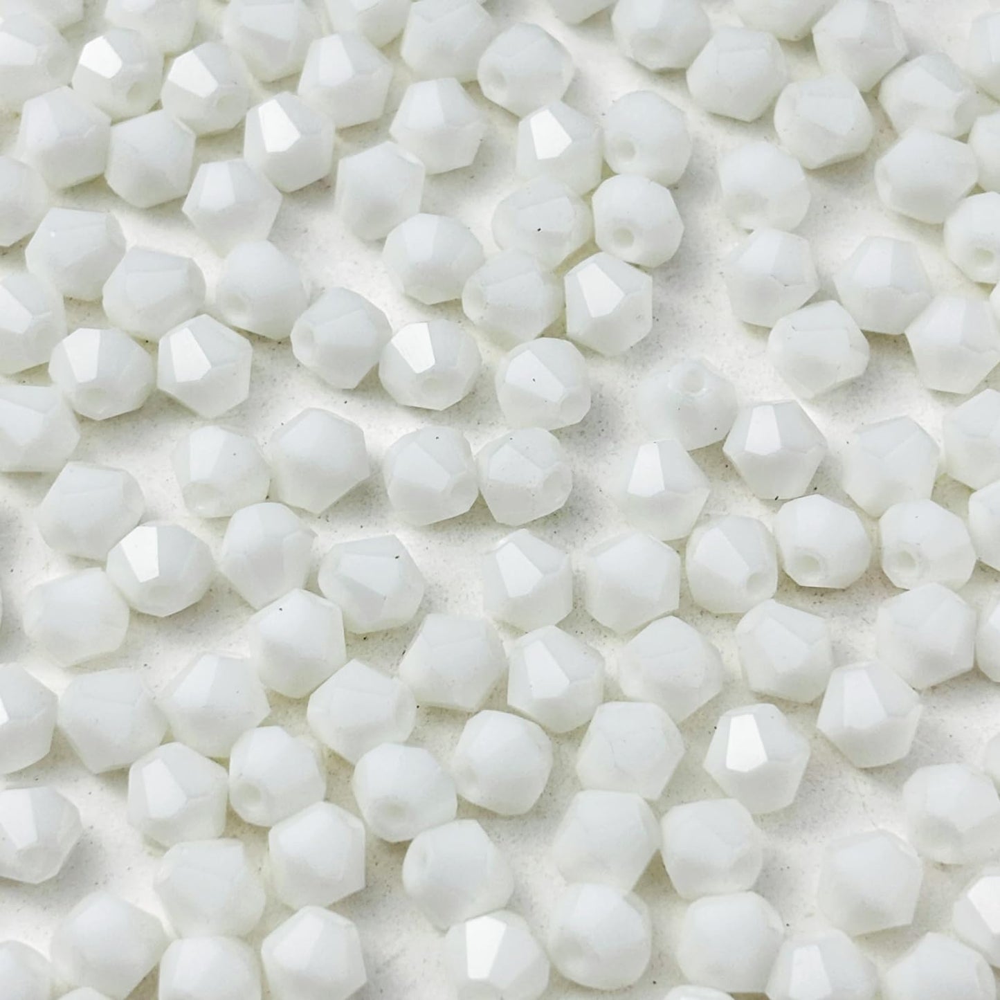 YUEXIGO 500pcs 3mm Bicone Glass Crystal Beads for Jewelry Making, Faceted Bicone Glass Spacer Beads for Bracelet Earring Necklace DIY Craft(White)