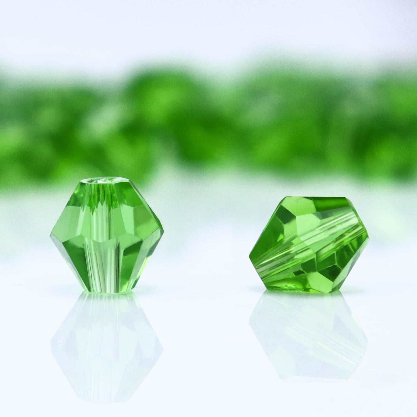 Dowarm 1000PCS Crystal Bicone Beads 4MM, Green Faceted Glass Beads for Jewelry Making, Craft, Bracelet, Necklace, Suncatcher