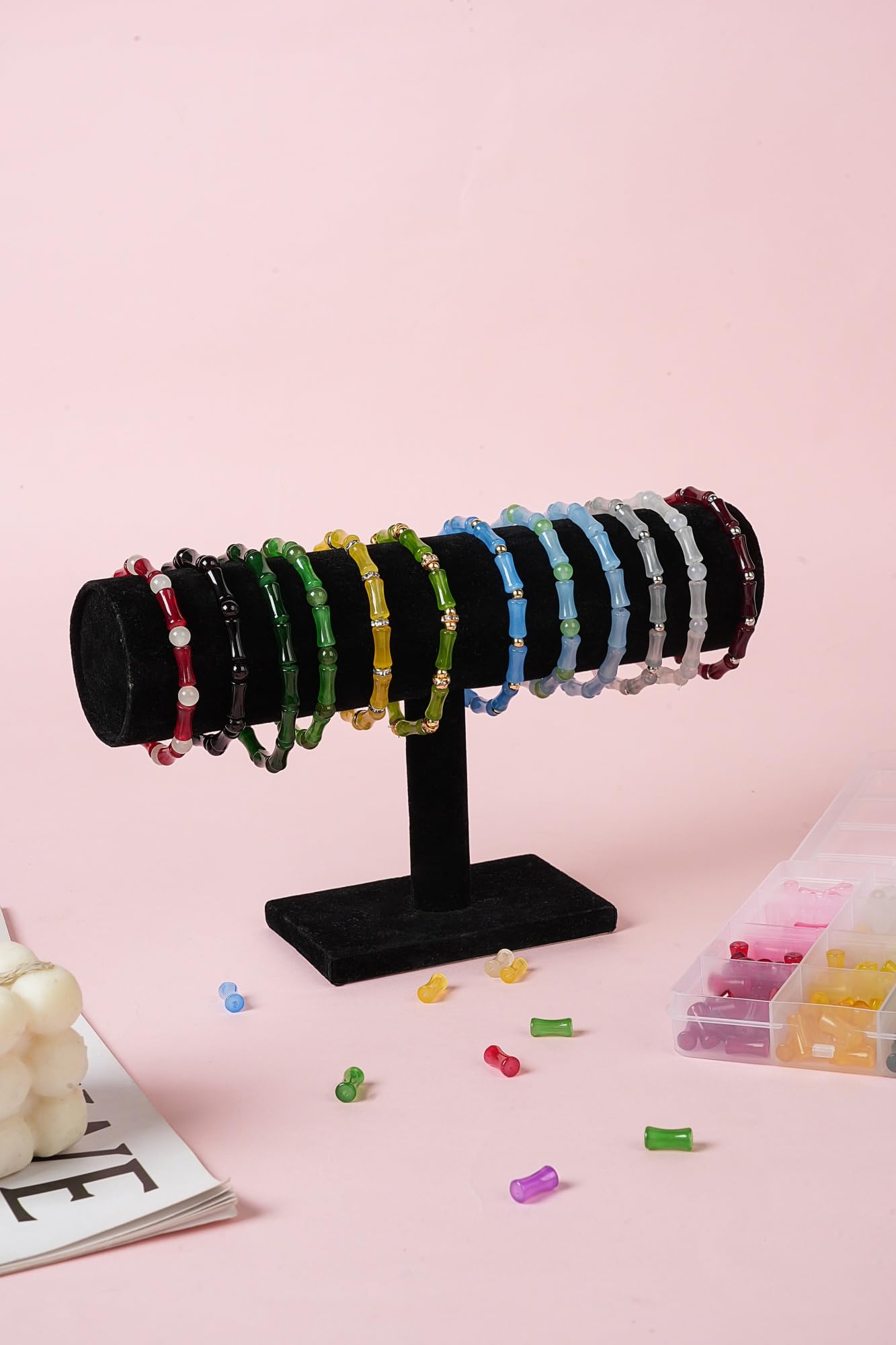 REVKI 6 * 12mm Glass Beads Bracelet Making Kit,600pcs 24 Colors Rice Shaped Natural Bamboo Crystal Beads for Jewelry Making,Teardrop Glass Beads for DIY Necklace Crafts