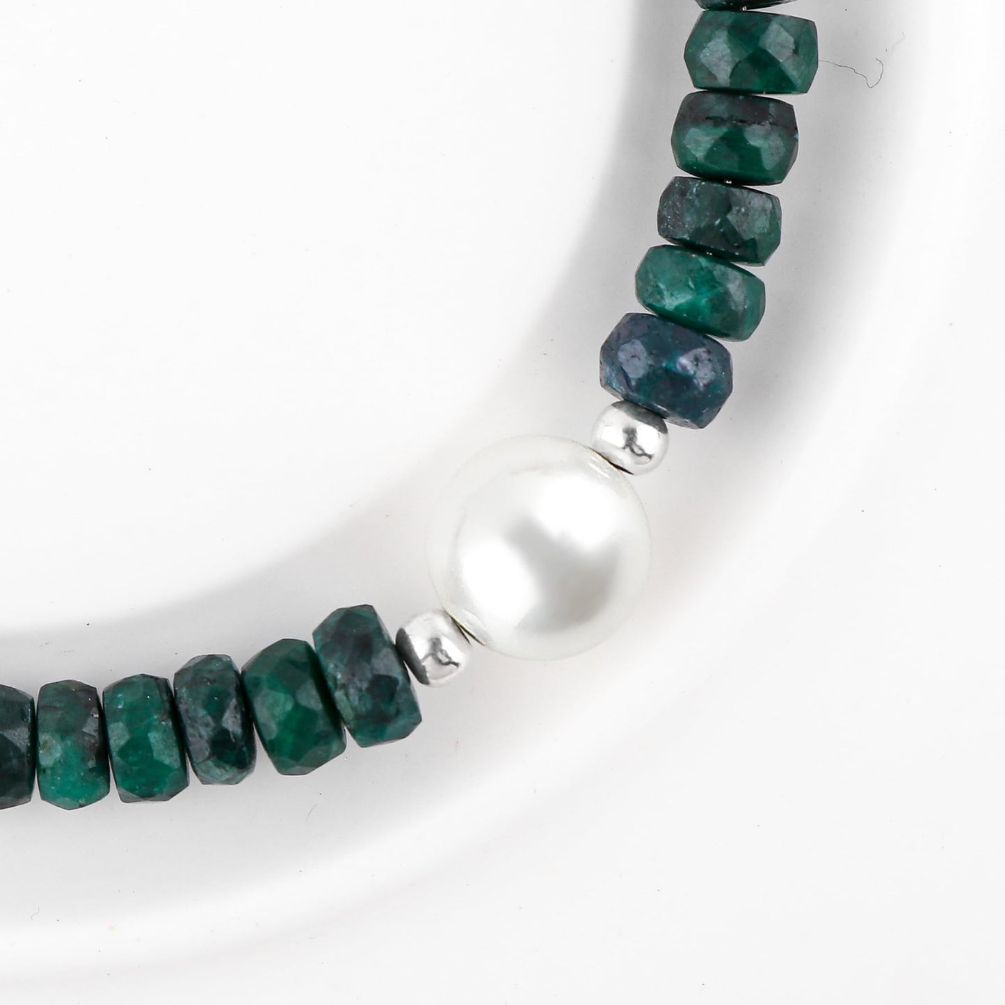 CRYSTALINES Genuine Emerald Color Corundum Gemstone Bolo Bracelet with Pearl Beads, Handmade Hypoallergenic Jewelry, May Birthstone, Healing Crystals, Silver Chain 6+4inch, Trendy Gift