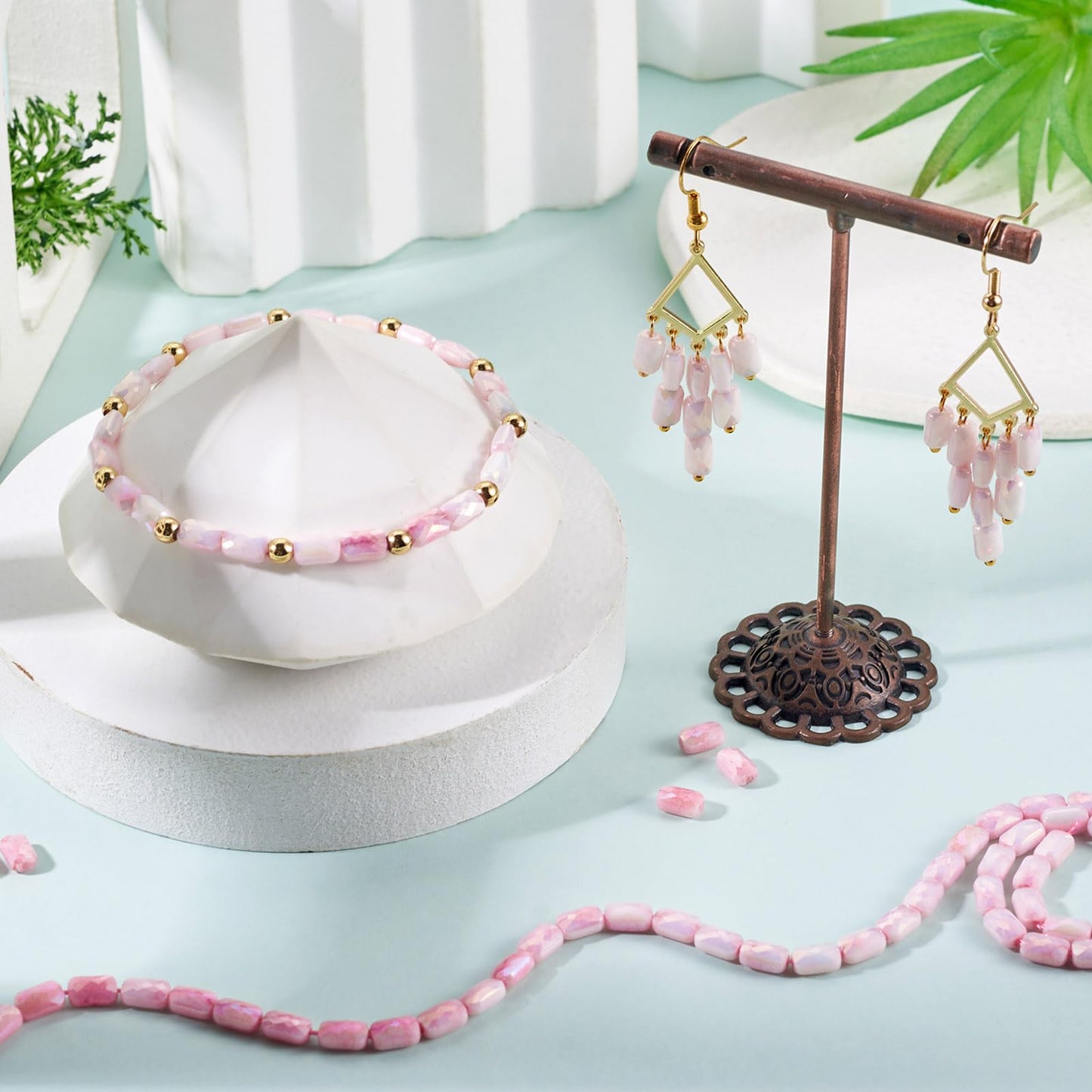 Elecrelive 55Pcs Pearl Pink Faceted Glass Beads Rectangle Crystal Beads Imitation Jade Gems for Bracelet Necklace Jewelry Making