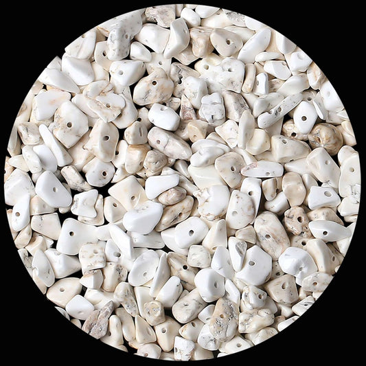 LAIDANLA White Howlite 400pcs Natural Chip Stone Beads 5-8mm Healing Crystal Irregular Gemstones Drilled DIY Loose Rocks Bead Crystal for Bracelet Earrings Necklace Jewelry Making Crafting