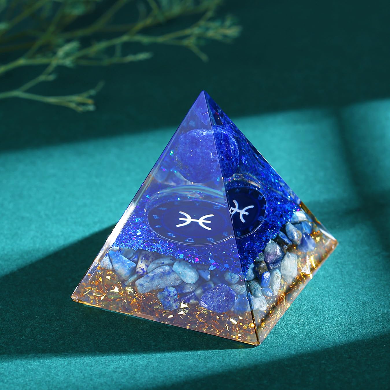 YATOJUZI 12 Zodiac Pisces Birthday Gifts for Women Men Blue Solidate Healing Crystals Natural Crystal Stones Gemstones Orgonite Chakra Reiki Lucky Energy Decor for Office Desk Decorations