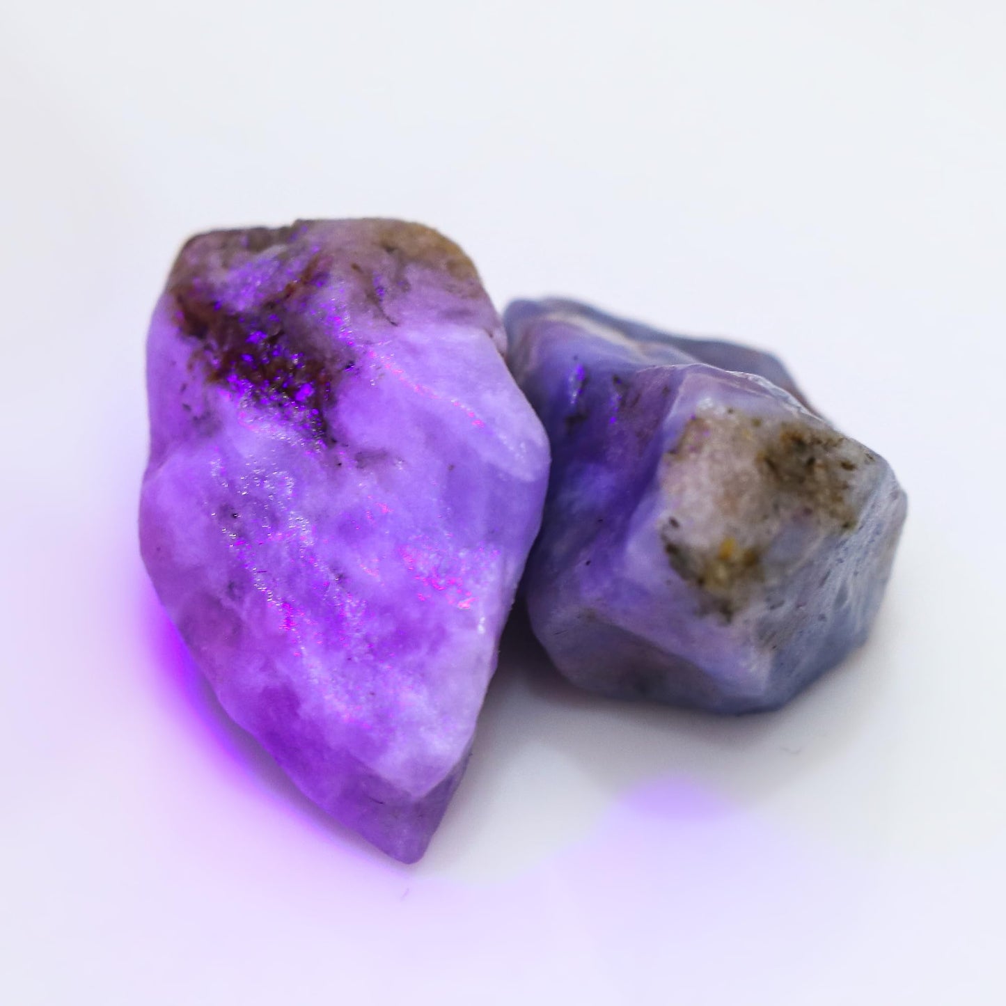 CRYSTALIS (2pcs) (20-25mm) Natural Rare Unusual Hackmanite, Color Changing, Tenebrescence Gem, Raw Crystals, Loose Gemstone, Wholesale Rough, Jewelry Making Supply, Wire Wrapping, DIY, Collectibles