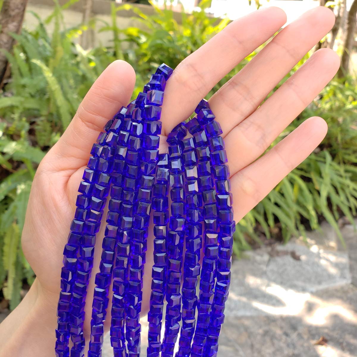 100pcs Czech Faceted Cube Crystal Glass Loose Beads Spacer 6mm (0.24 Inch) Cobalt Blue for DIY Jewelry Craft Making CCC625
