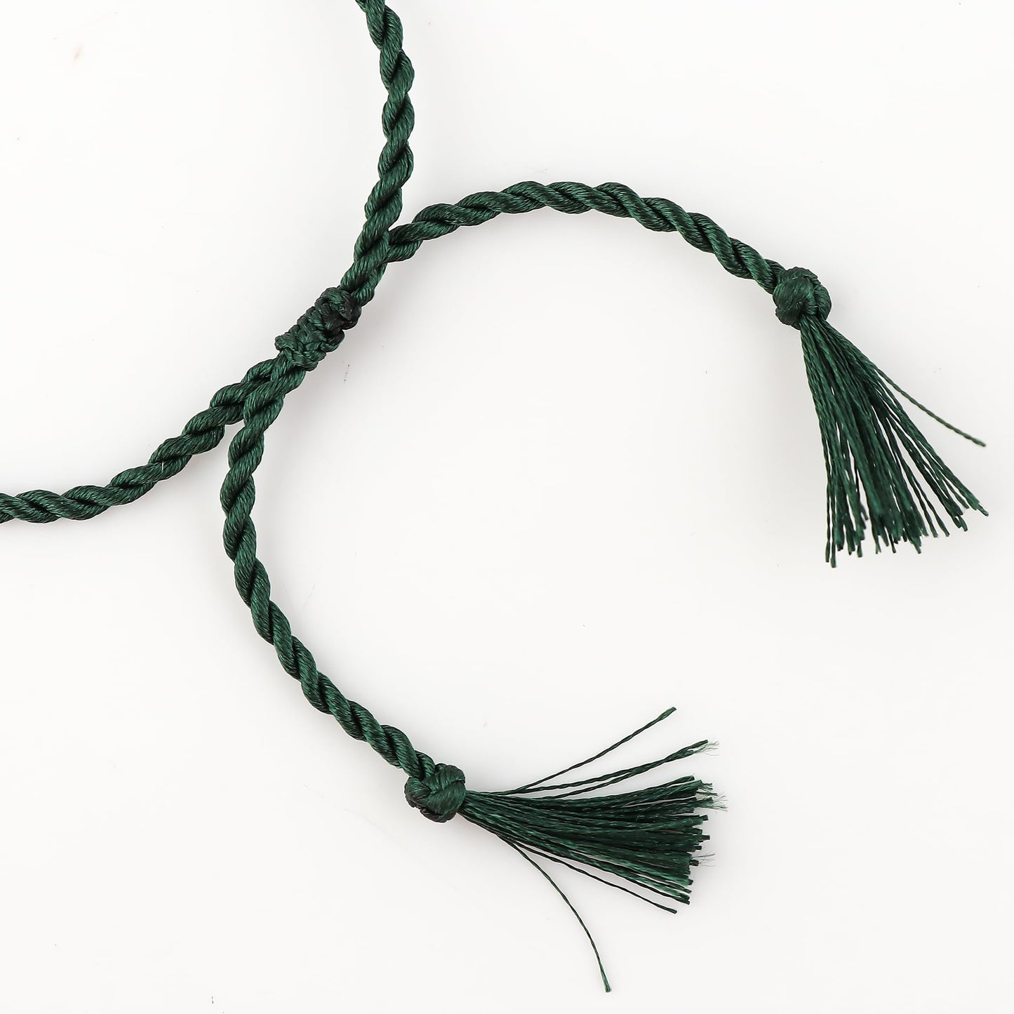 GEMSYMPHONY Emerald Gemstone Chips Rope Bracelet – Adjustable Handmade Crystal Chip Bead Bracelet for Women & Men, Natural Stone Healing Jewelry, Boho Style, Unisex Spiritual Gift (Emerald)