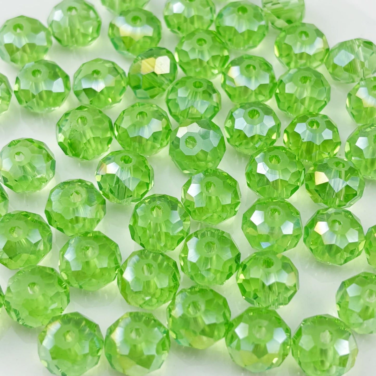 YHYPOCI 400pcs 4mm Crystal Glass Beads for Crafts Faceted Rondelle Glass Beads for Jewelry Making Crystal Spacer Beads for Necklaces Bracelets Earrings DIY Craft(Light Green AB)