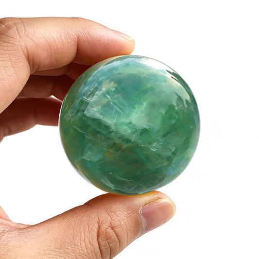 Aiercrystal Natural Stone Crystal Sphere Feng Shui Home Decoration Ball Positive Energy Scrying Orb for Meditation Tool for Spiritual Space Purification Globe Diameter 4-5cm Green Fluorite Sphere