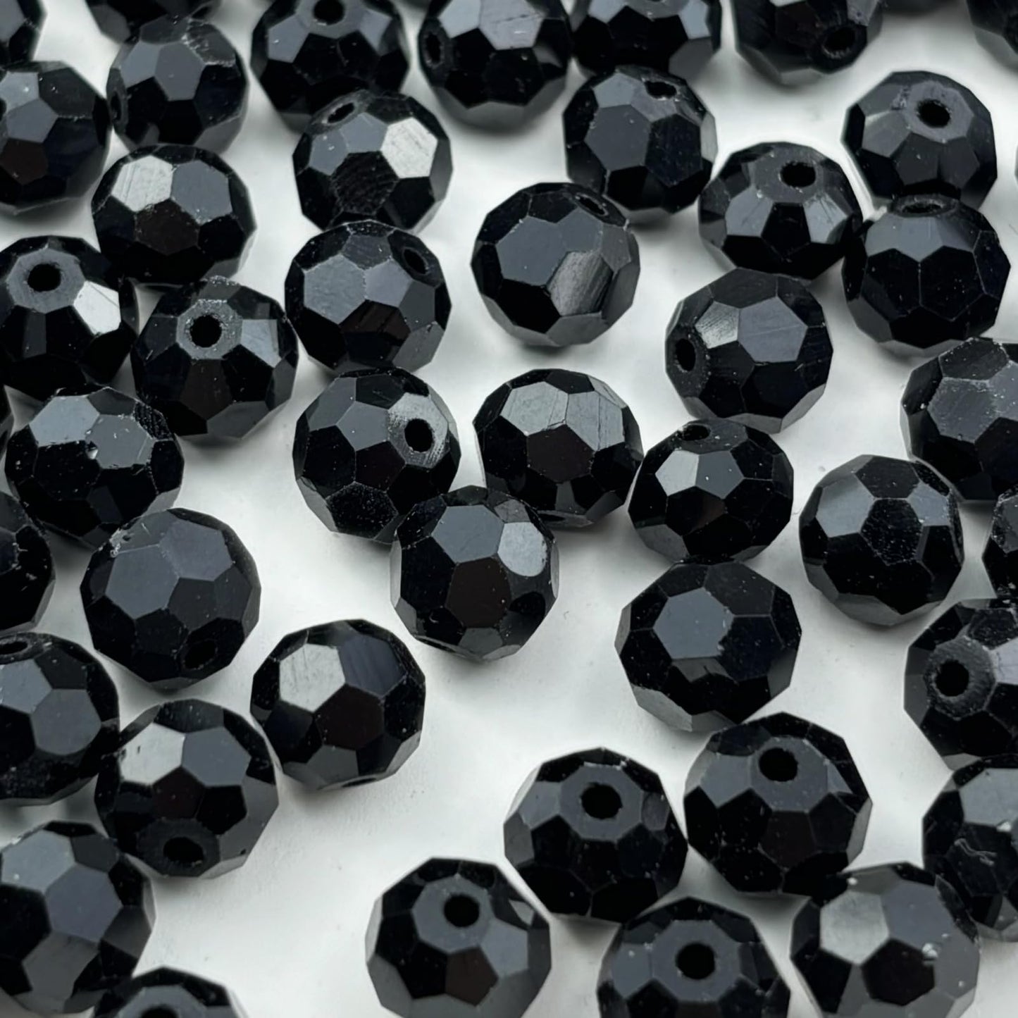 YUEXIGO 400pcs 3mm Round Crystal Glass Beads for Jewelry Making, Faceted Crystal Glass Spacer Beads for Bracelet Earring Necklace DIY Craft(Black)