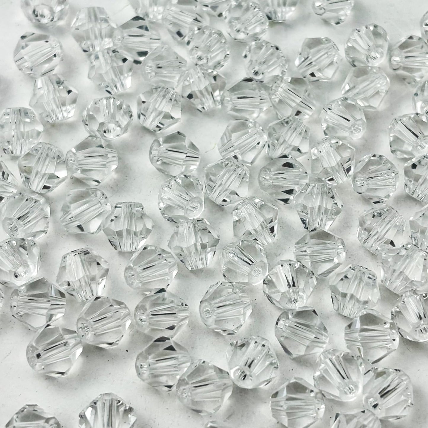 YUEXIGO 100pcs 8mm Bicone Glass Crystal Beads for Jewelry Making, Faceted Bicone Glass Spacer Beads for Bracelet Earring Necklace DIY Craft(Transparent)