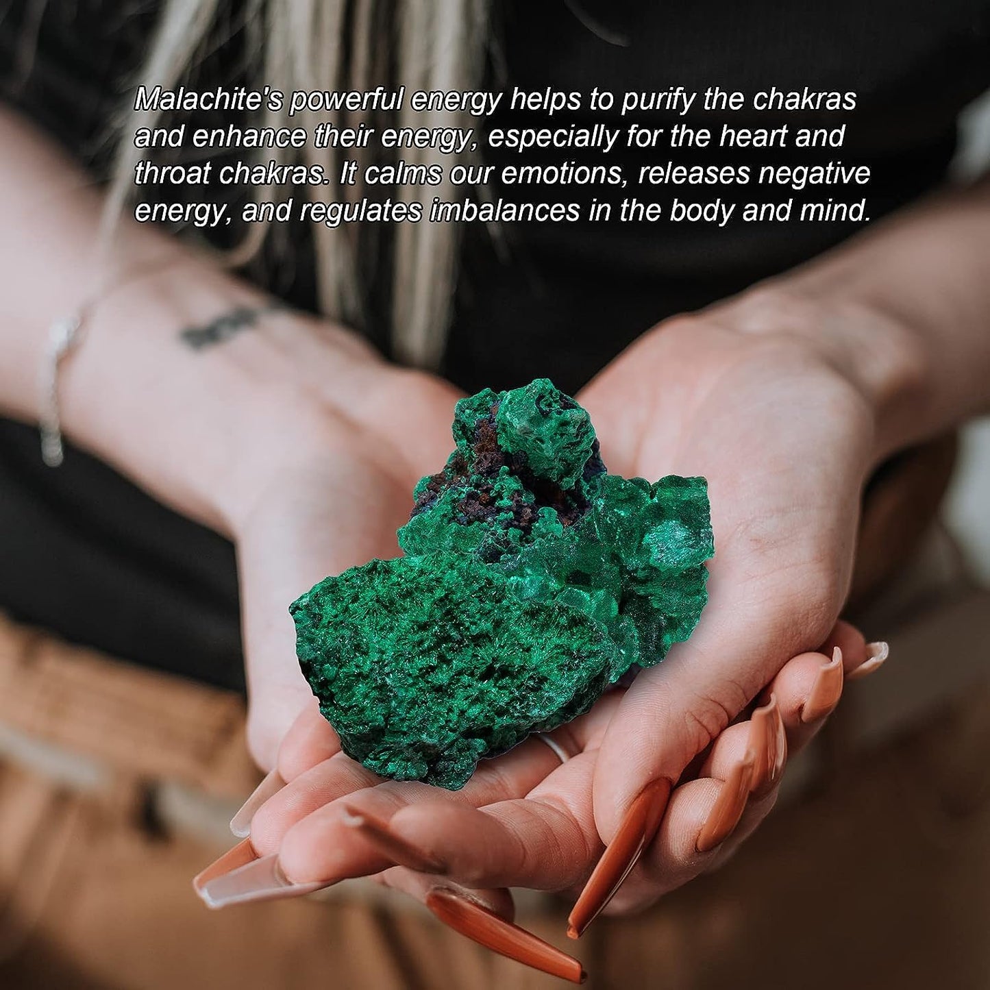 Apengshi Natural Malachite Crystal Stone 0.05-0.11lb Raw Malachite Stone Irregular Rough Malachite Mineral Specimen Original Shape Healing Crystal Gem Worry Relief Stress with Gift Box