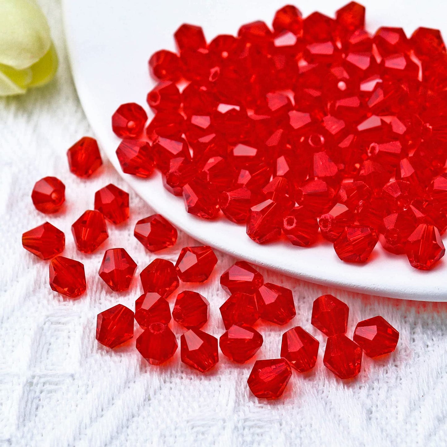 Dowarm 250PCS 6MM Crystal Bicone Beads, Red/Siam Faceted Glass Beads for Jewelry Making, Craft, Bracelet, Necklace, Dolls, Suncatcher