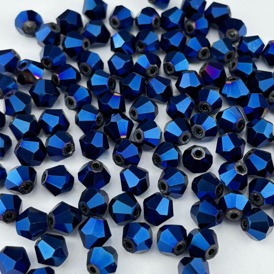 Pinhoollgo 600pcs 3mm Bicone Crystal Glass Beads Faceted Bicone Crystal Beads Bulk Glass Spacer Beads for Bracelets Necklace Pendants Earrings DIY Jewelry Craft Making(Blue Light)