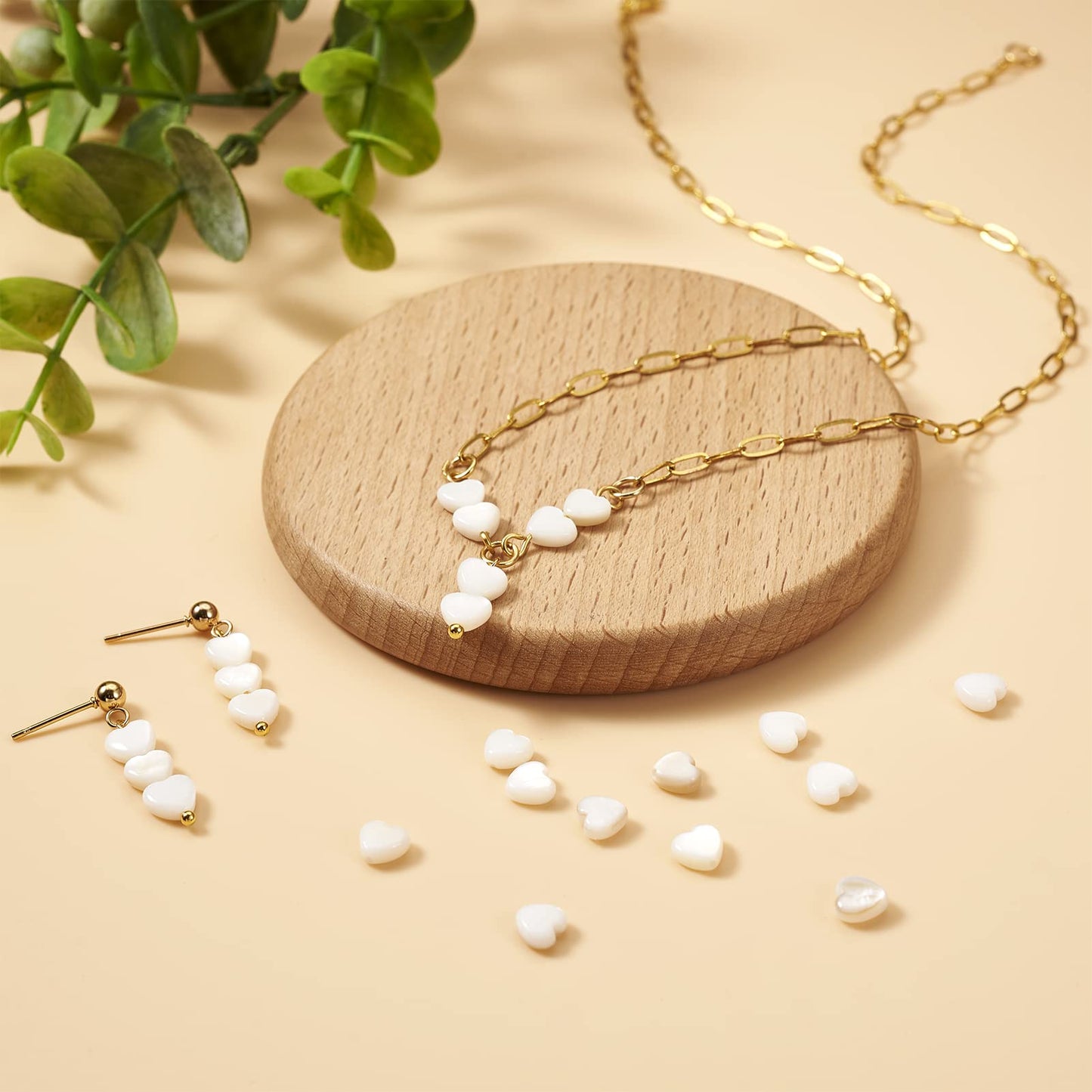 Fashewelry 62pcs Heart Freshwater Shell Beads 6mm Tiny White Heart Shell Charm Seashell Summer Beach Beads for DIY Crafts Valentines Day Necklace Bracelet Earring Jewelry Making Supplies