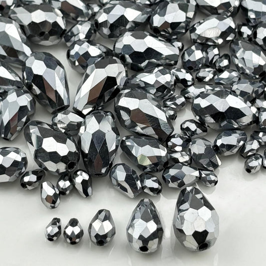 Xinhongo 340pcs Teardrop Crystal Glass Beads 3x5mm 4x6mm 6x8mm 8x12mm 10x15mm Vertical Hole Faceted Glass Spacer Beads for Necklace Bracelet Earrings DIY Jewelry Crafts(Silver)