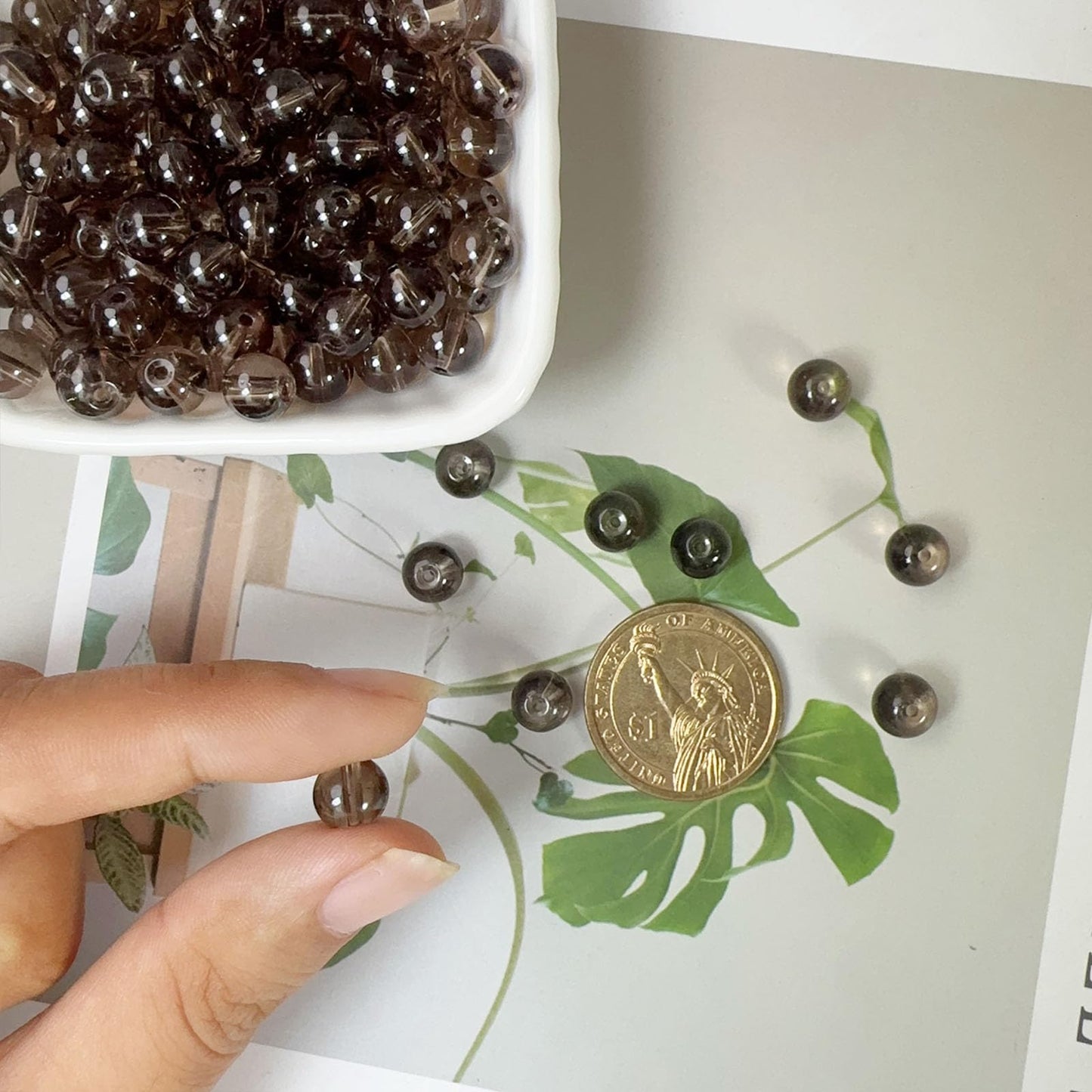 PAMIR TONG 400pcs 8mm Round Glass Beads for Bracelet-Transparent Gray Pretty Smooth Loose Beads for Necklace-Earring-Jewelry Making-Home Deco and DIY Crafts & Projects