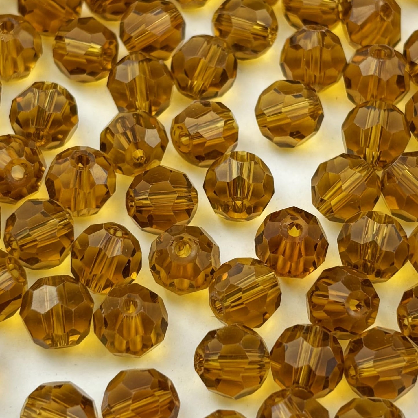 YUEXIGO 200pcs 6mm Round Crystal Glass Beads for Jewelry Making, Faceted Crystal Glass Spacer Beads for Bracelet Earring Necklace DIY Craft(Amber)