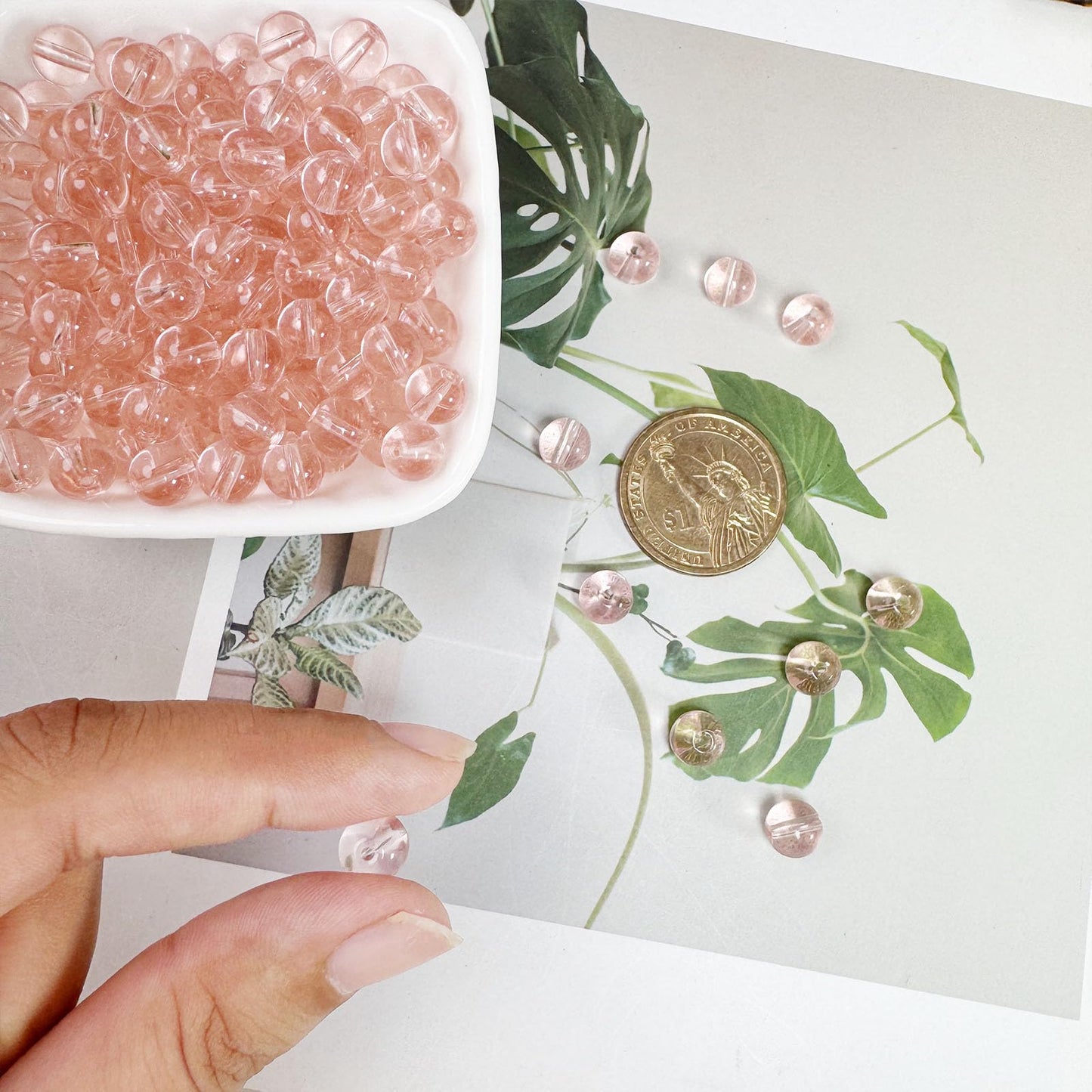 PAMIR TONG 400pcs 8mm Transparent Pink Round Glass Beads for Bracelet Pretty Smooth Loose Beads for Necklace-Earring-Jewelry Making-Home Decor and DIY Crafts & Projects