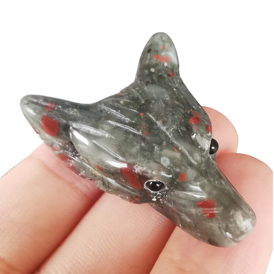 Bacatgem Natural African Bloodstone 1.37 inchs Wolf Head Pocket Crystals and Healing Stone Figurine,Haped DIY-Jewelry Pendant
