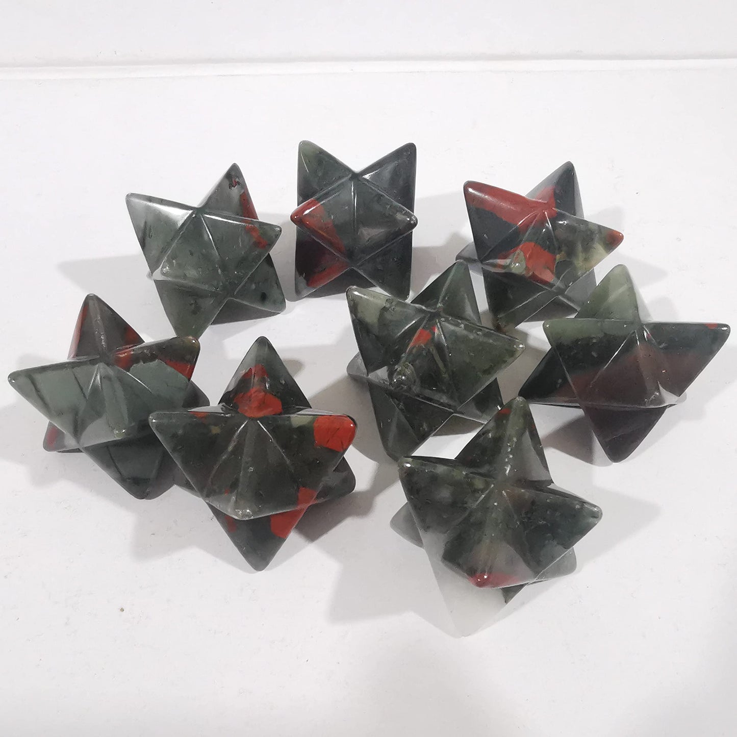 Loveliome Natural Africa Bloodstone Merkaba Crystal Protection Sacred Meditation Energy Generator Healing Chakra Six-Pointed Star 1 Inch
