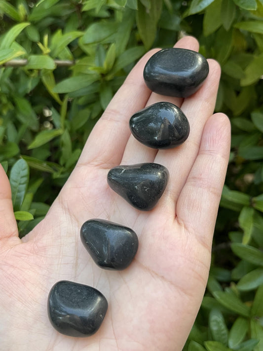 GAF TREASURES 5 Pcs Black Tourmaline Tumbled Stones, Polished Natural Black Tourmaline Gemstone, Black Tourmaline Healing Crystals