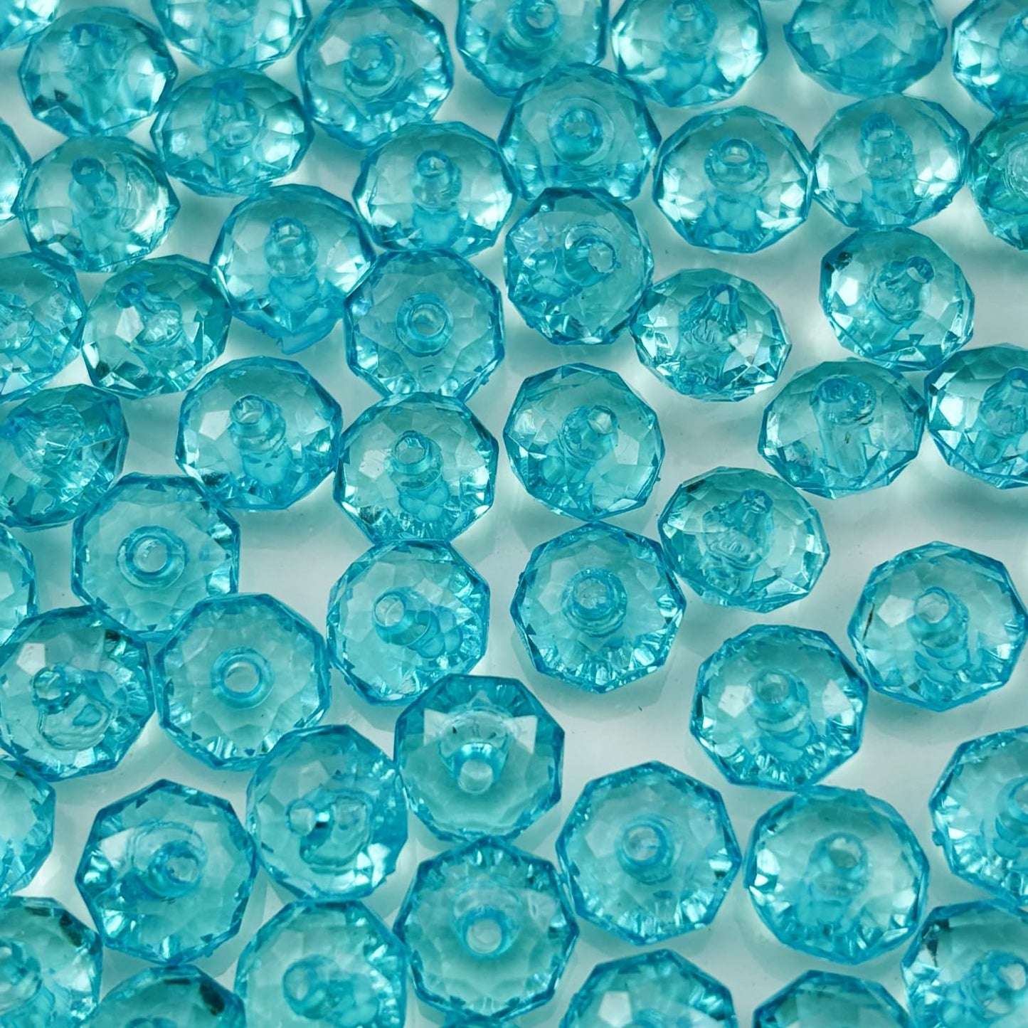 YHYPOCI 200pcs 10mm Acrylic Crystal Beads, Faceted Rondelle Acrylic Spacer Beads for Wind Chimes Bracelet Necklace Earring Keychain Jewelry Making DIY Crafts(Lake Blue)