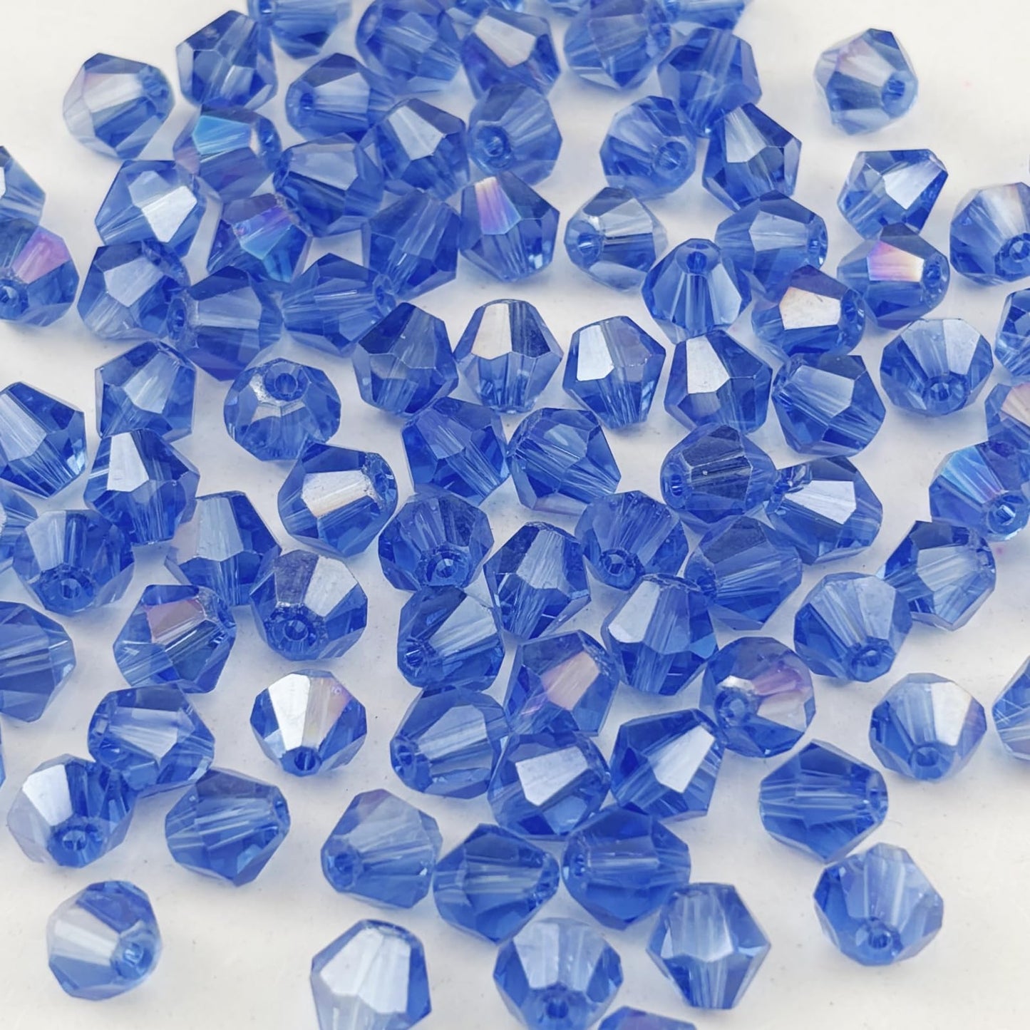 Pinhoollgo 200pcs 6mm Bicone Crystal Glass Beads Faceted Bicone Crystal Beads Bulk Glass Spacer Beads for Bracelets Necklace Pendants Earrings DIY Jewelry Craft Making(Light Blue AB)