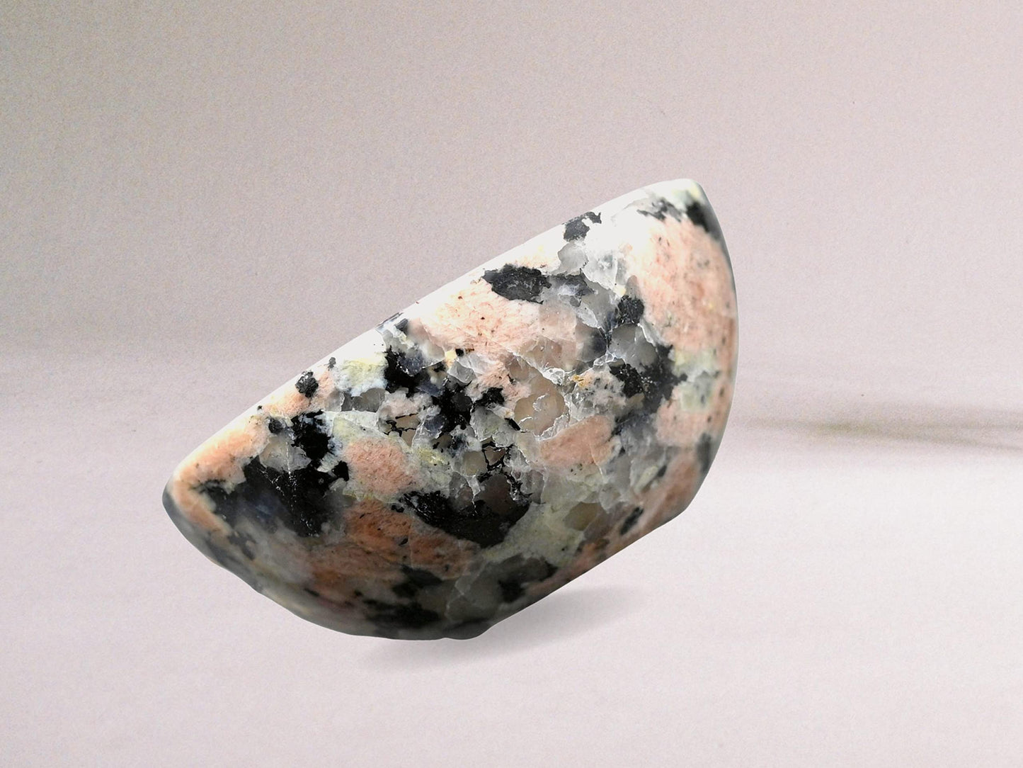 Pink Granite Crystal Bowl - 2 Inch Decorative Bowls for Room and Home Decor - Gemstone Healing Crystals for Elegant Display, Positive Energy Balance and Gift