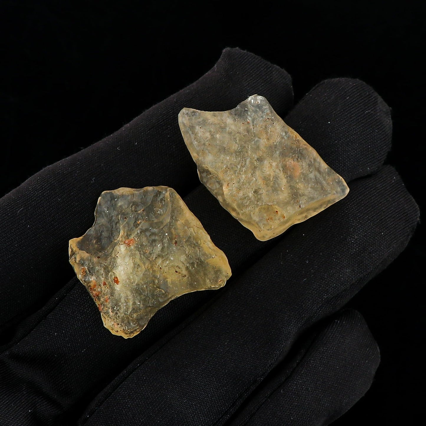 CRYSTALIS 2pcs Raw Libyan Desert Glass/Golden Tektite, Rare High Grade Loose Gemstone Wholesale Bulk Rough Jewelry Making Supply, Chakra Stones, Wire Wrapping, DIY, Gem Collection, 20MM+