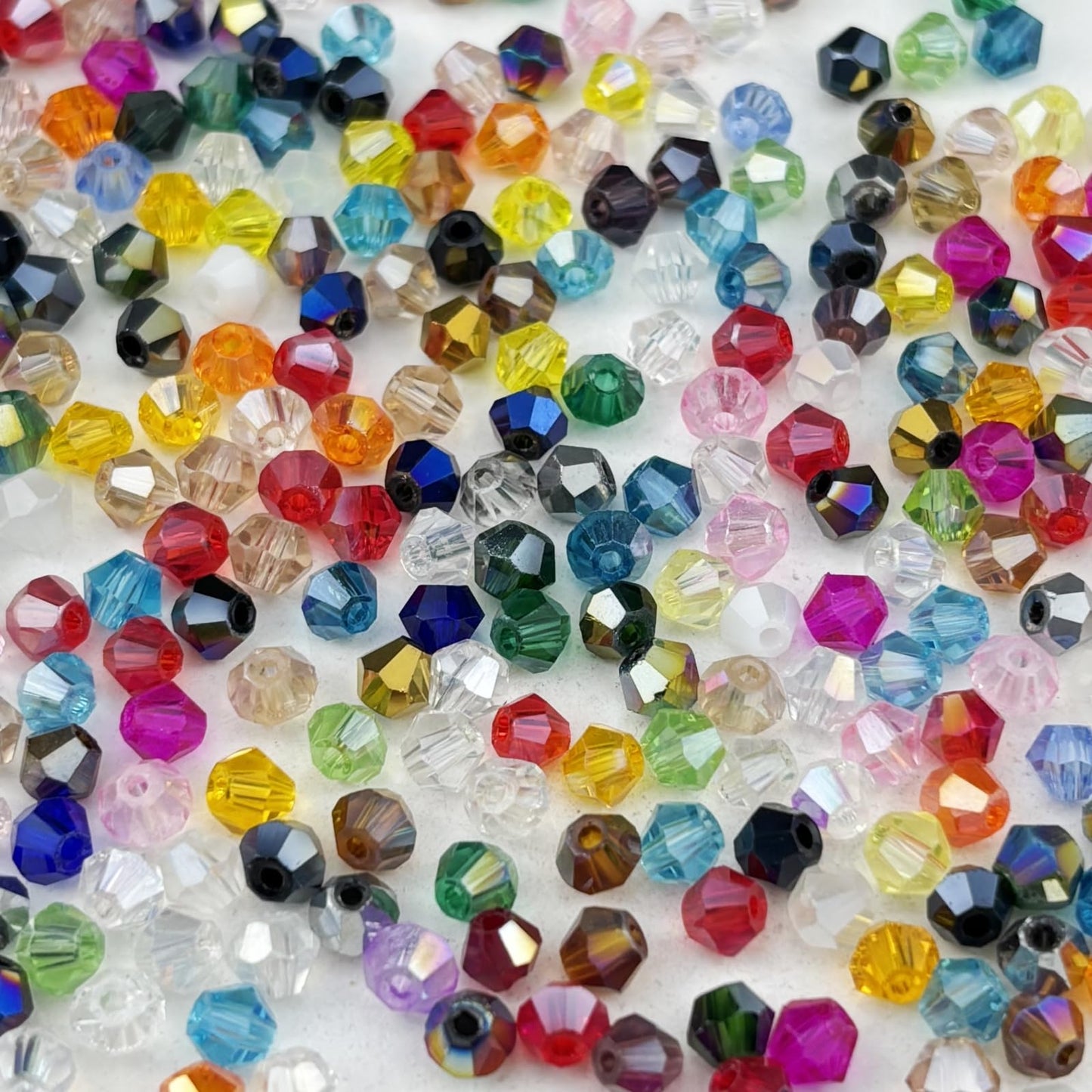 Pinhoollgo 500pcs 4mm Bicone Crystal Glass Beads Mix Colors