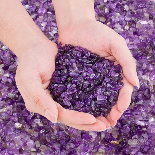 EZEELAI 0.5 Lb/230g Amethyst Quartz Crystal Chips Bulk, Purple Crushed Stones Natural Gemstones Healing Reiki Crystals Mini Quartz Vase Filler Aquarium Gravel Rocks, 5-7mm