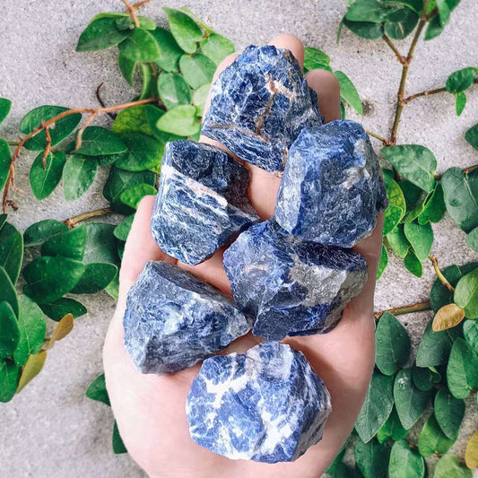 LAIDANLA 1lb 2" Sodalite Natural Rough Stones Crystal Large Raw Crystals Bulk Healing Gemstones for Reiki Healing Tumbling Fountain Rocks Wire Wrapping Decoration Cabbing Lapidary