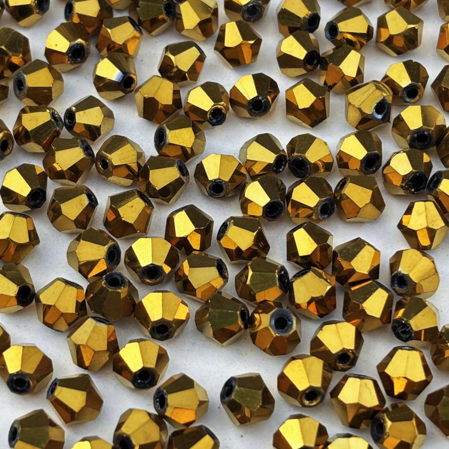 YUEXIGO 500pcs 3mm Bicone Glass Crystal Beads for Jewelry Making, Faceted Bicone Glass Spacer Beads for Bracelet Earring Necklace DIY Craft(Gold)