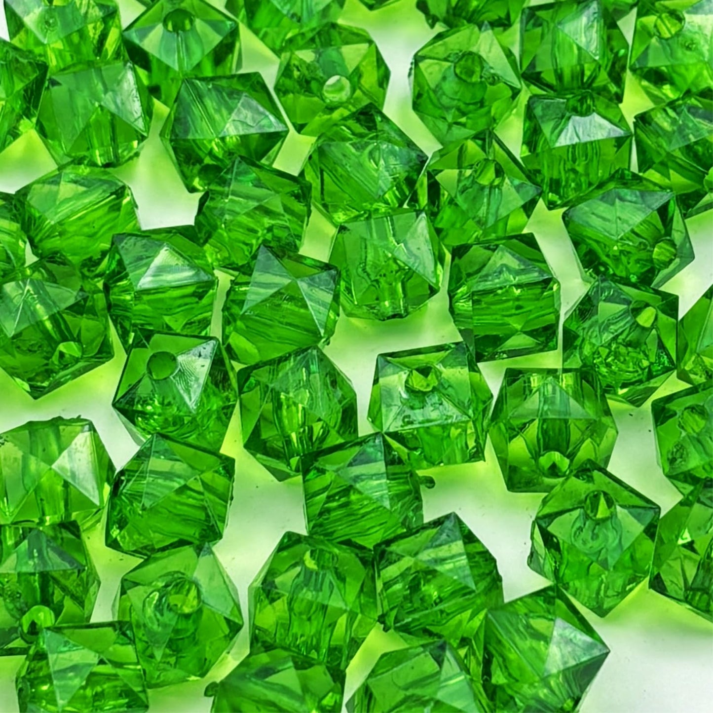 200pcs 10mm Acrylic Cube Square Faceted Acrylic Beads with Hole Plastic Spacer Beads for Bracelets Necklace Earring Making Supplies (Green)