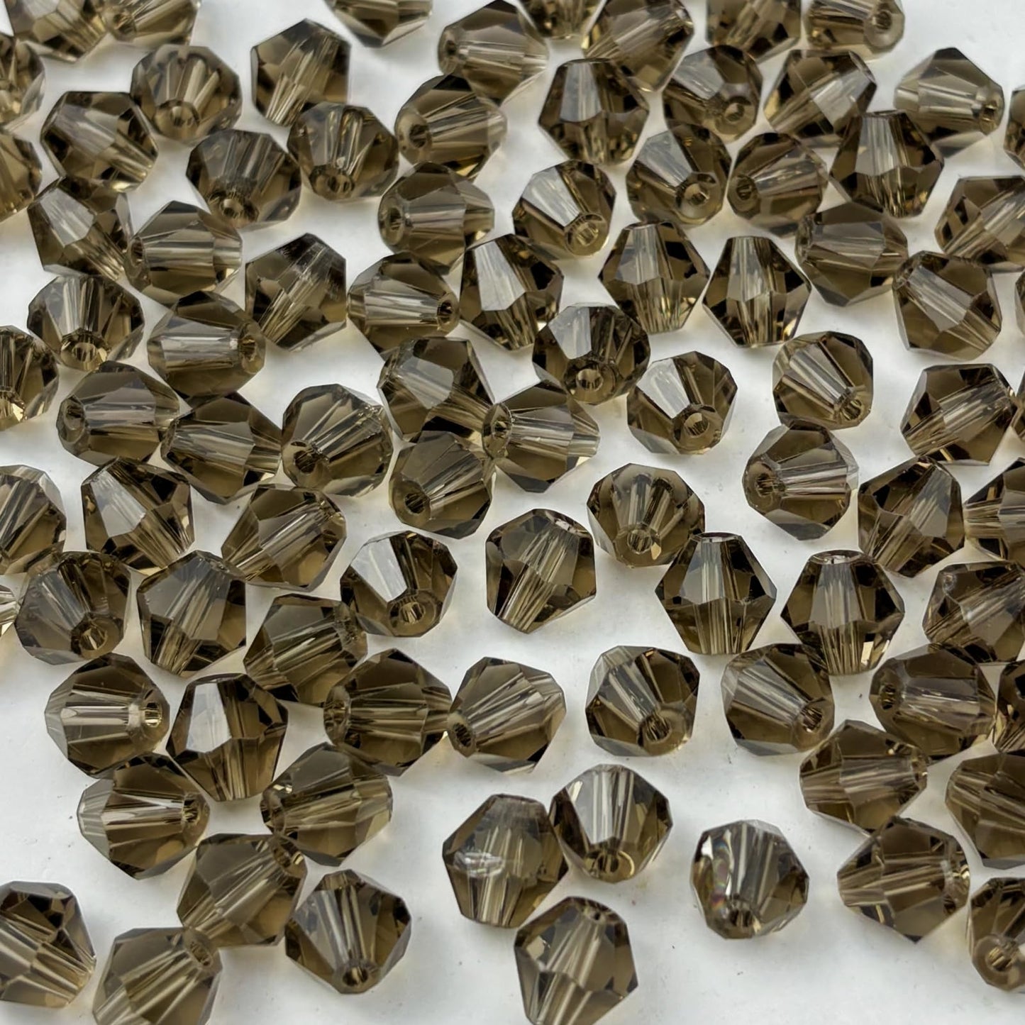 YUEXIGO 100pcs 8mm Bicone Glass Crystal Beads for Jewelry Making, Faceted Bicone Glass Spacer Beads for Bracelet Earring Necklace DIY Craftt(Gray)