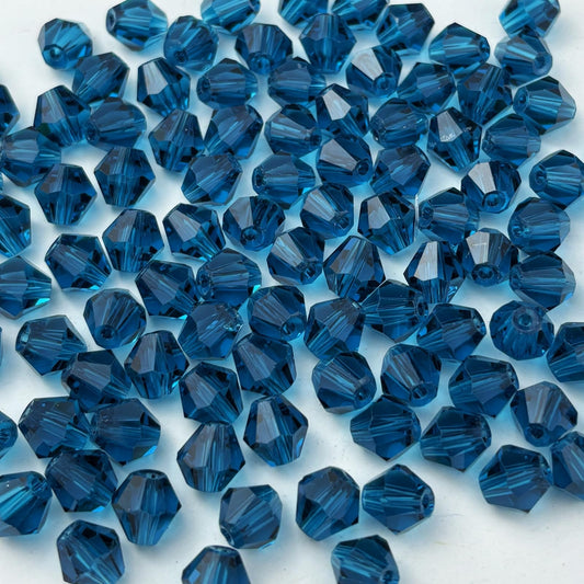 YUEXIGO 100pcs 8mm Bicone Glass Crystal Beads for Jewelry Making, Faceted Bicone Glass Spacer Beads for Bracelet Earring Necklace DIY Craft(Peacock Blue)